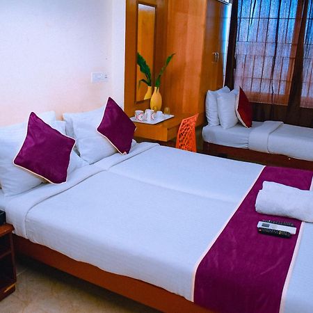 Naksha Tree Hotels Kishore Inn - Koyambedu Chennai Exterior foto
