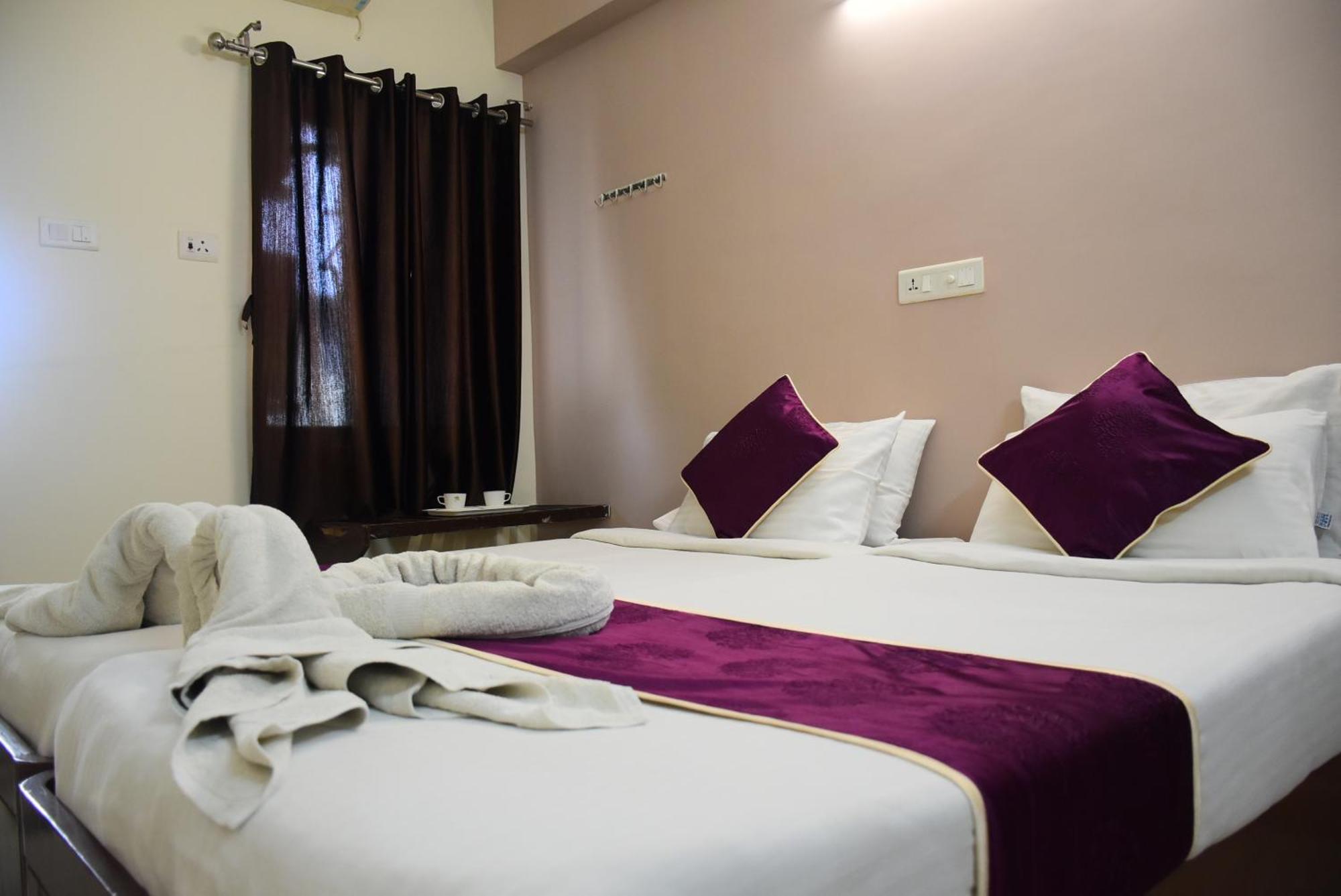 Naksha Tree Hotels Kishore Inn - Koyambedu Chennai Exterior foto