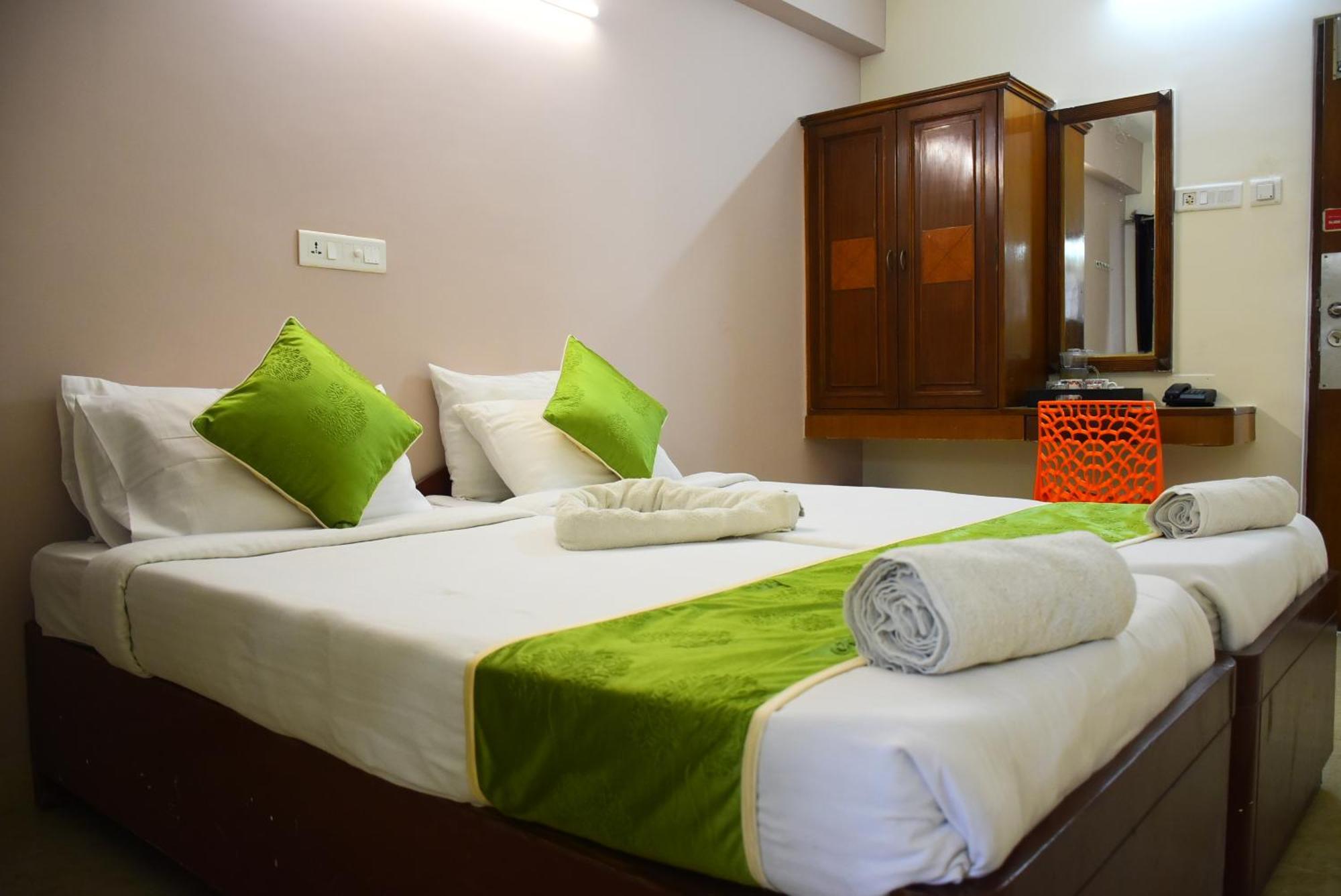 Naksha Tree Hotels Kishore Inn - Koyambedu Chennai Exterior foto