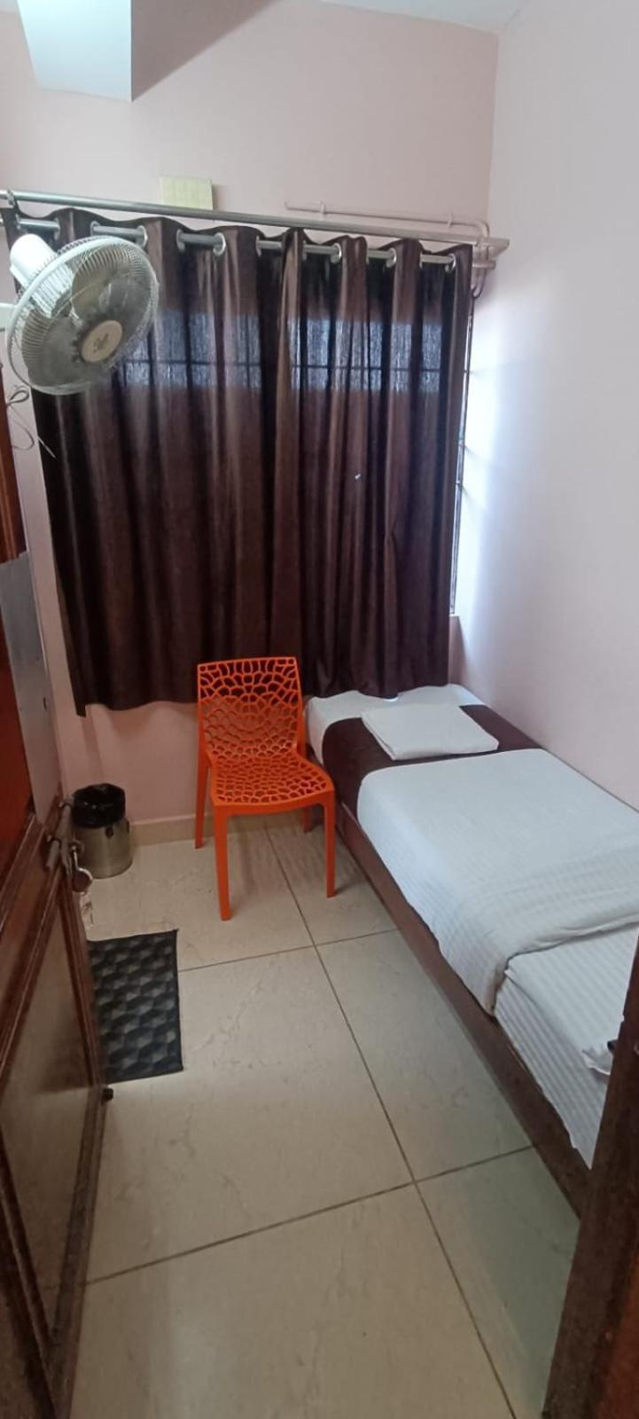Naksha Tree Hotels Kishore Inn - Koyambedu Chennai Exterior foto