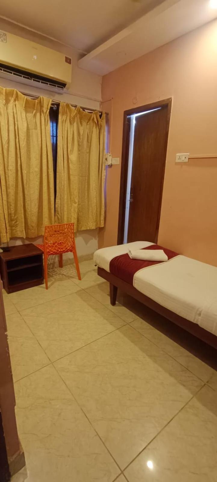 Naksha Tree Hotels Kishore Inn - Koyambedu Chennai Exterior foto