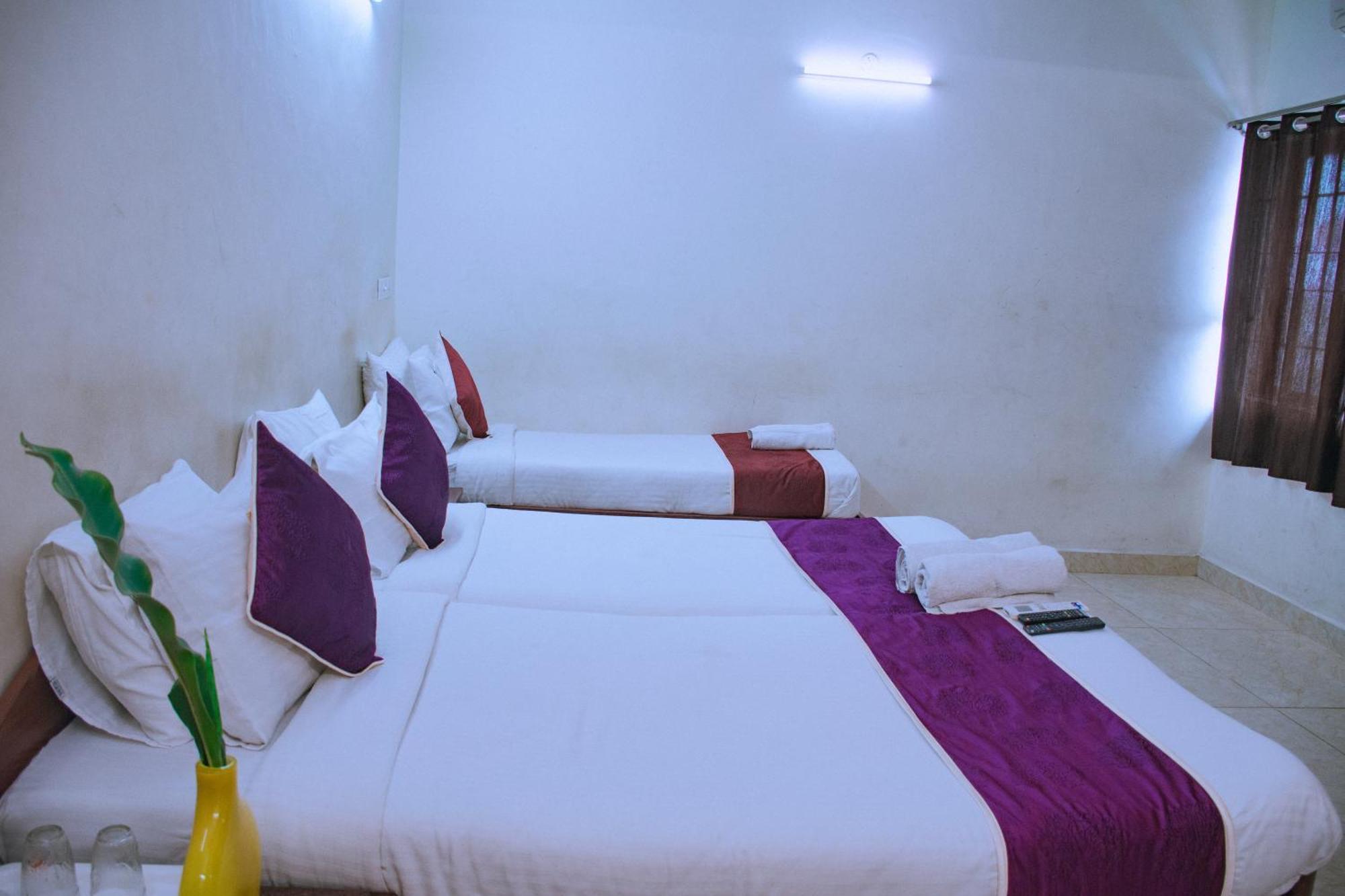 Naksha Tree Hotels Kishore Inn - Koyambedu Chennai Exterior foto