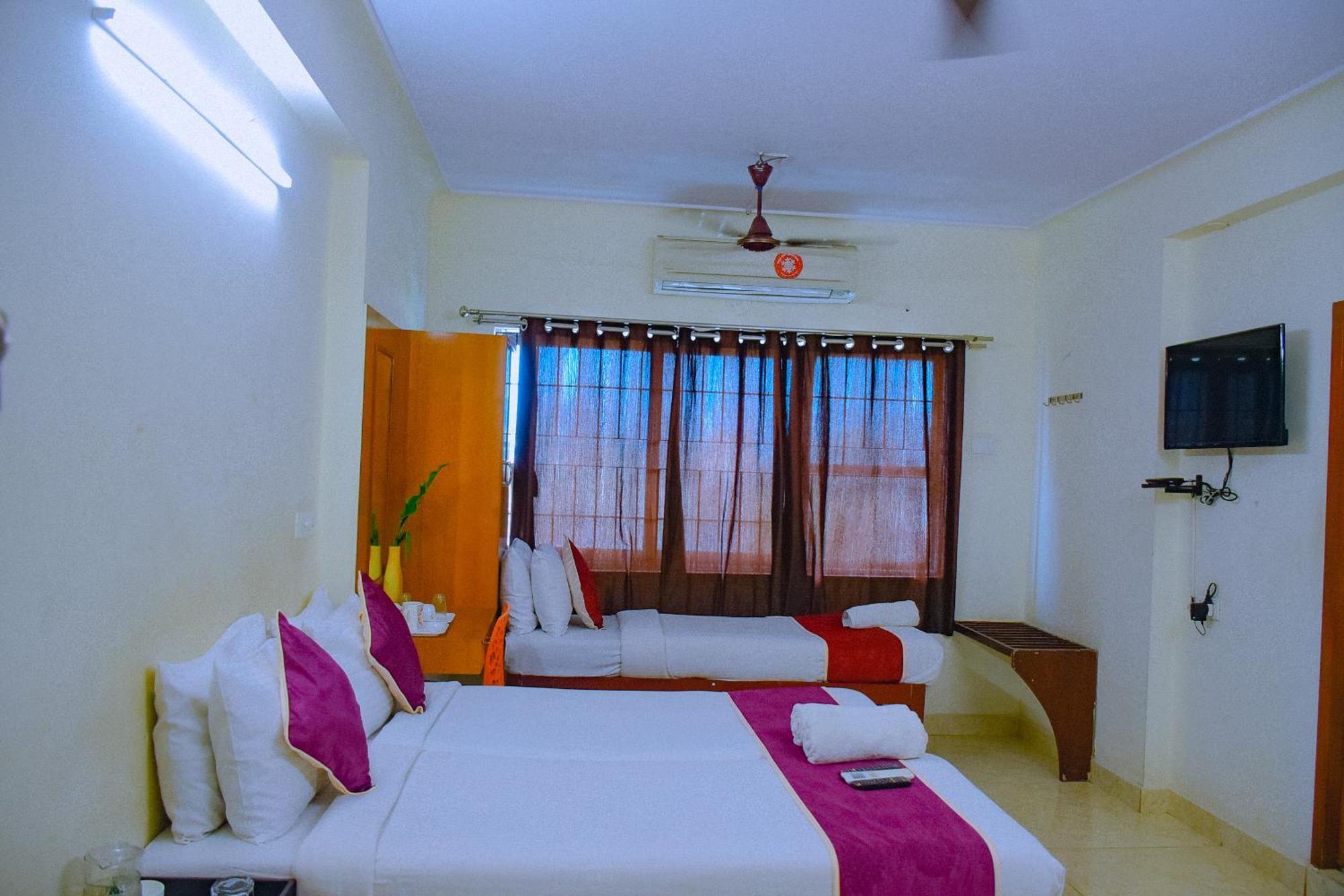 Naksha Tree Hotels Kishore Inn - Koyambedu Chennai Exterior foto